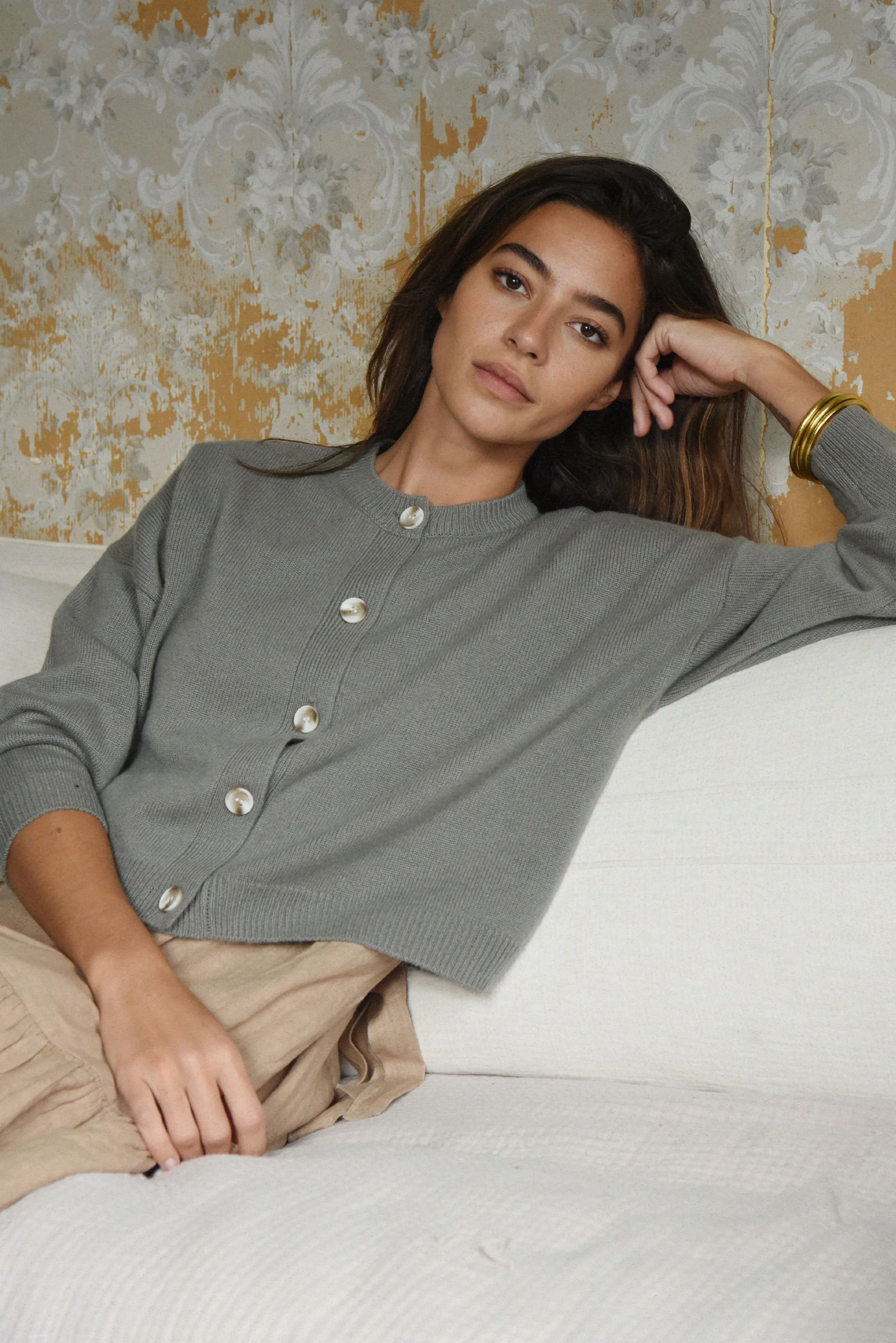 The Cashmere Kaia Cropped Cardigan // Sage - Image 2