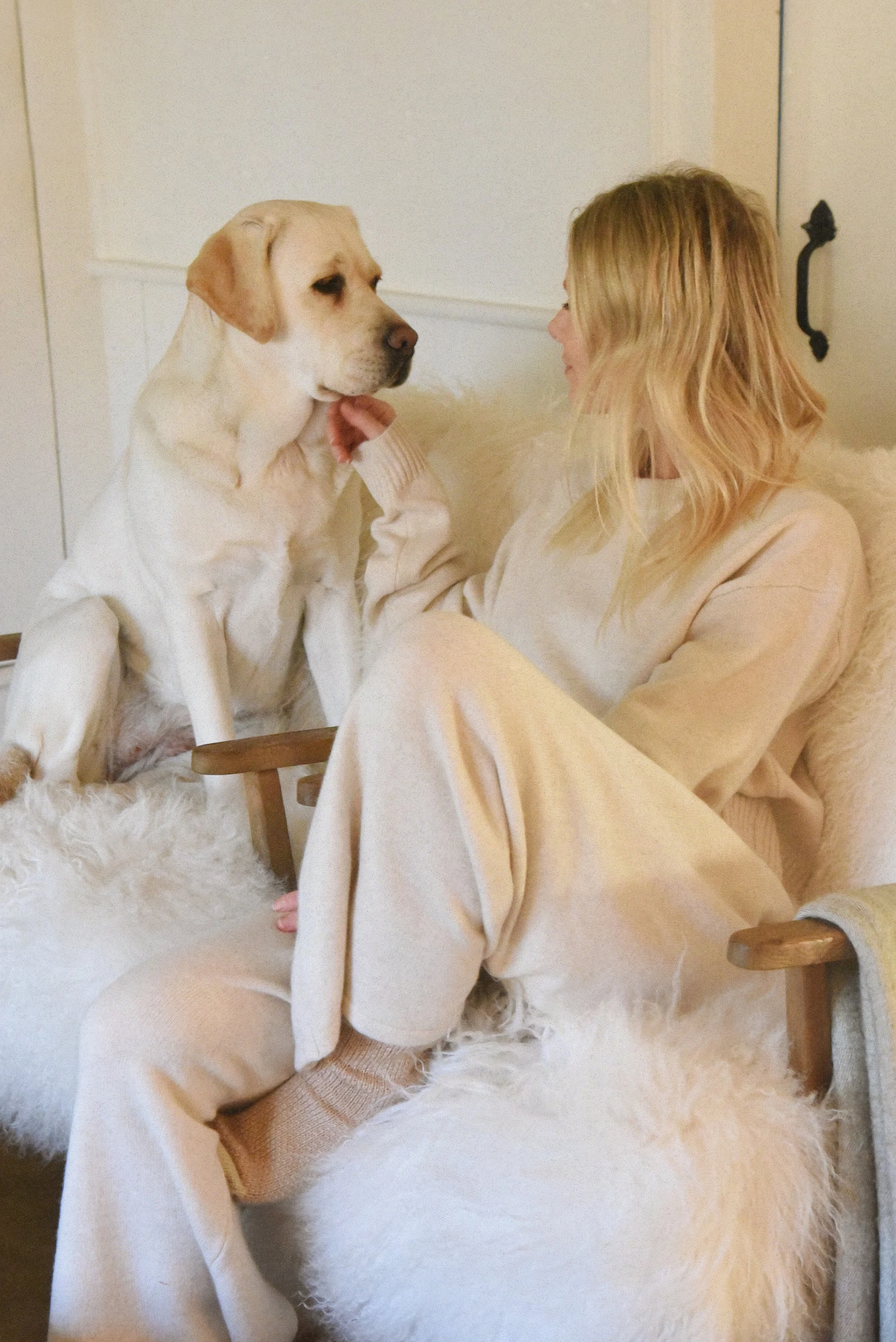 The Cashmere Malaya Crew Neck // Moon - Image 4