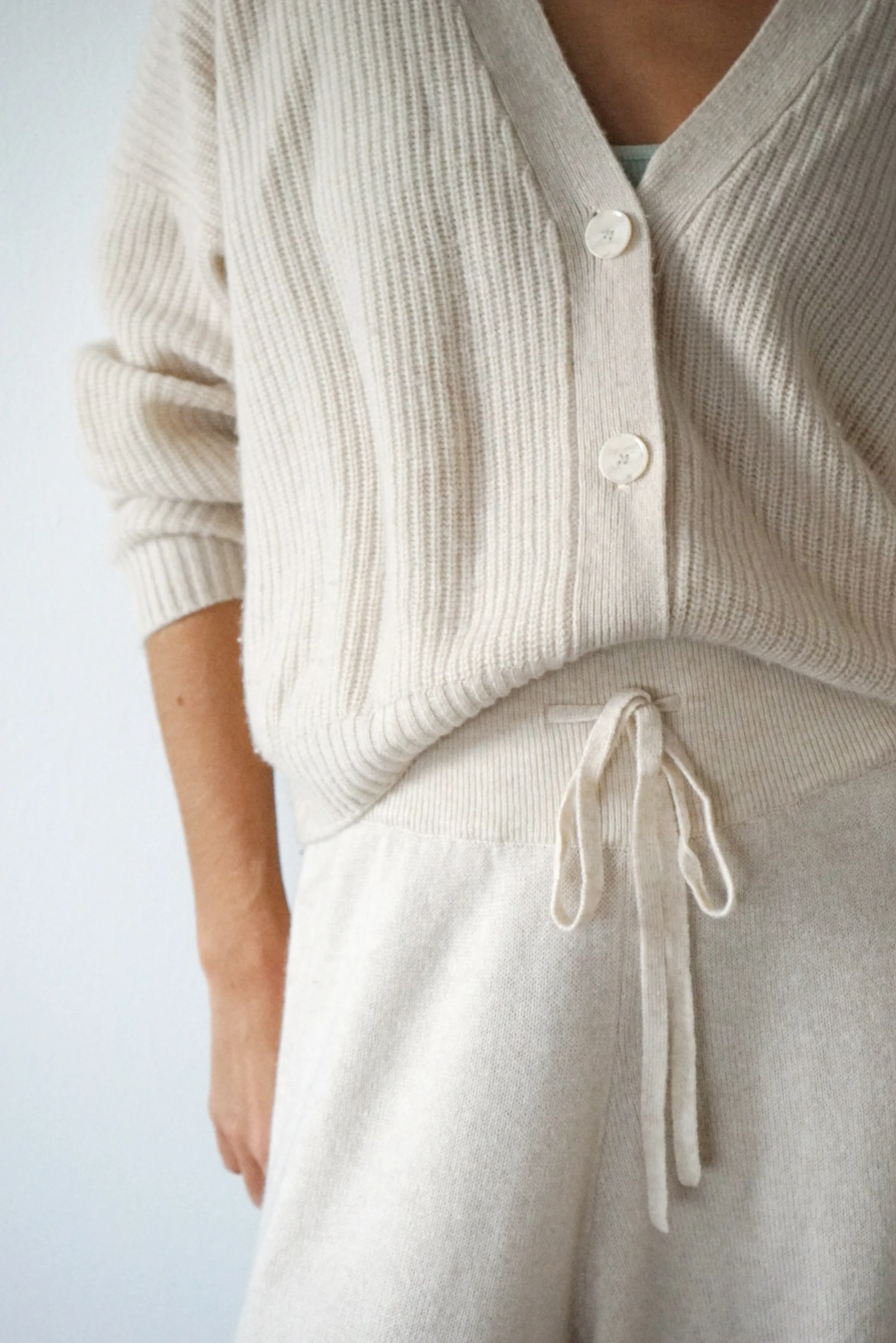The Rocio Cashmere Pants // Moon - Image 3
